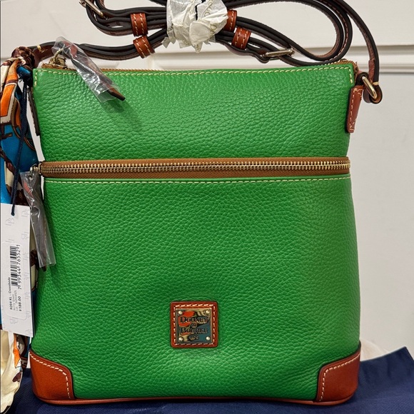 Dooney & Bourke Pebble Grain Green Leather Crossbody NWT - Picture 4 of 17